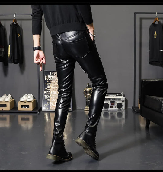 2024 New Winter Spring Mens Skinny Biker Leather Pants Fashion Faux Leather Motorcycle Trousers for Male Trouser Stage Club Wear