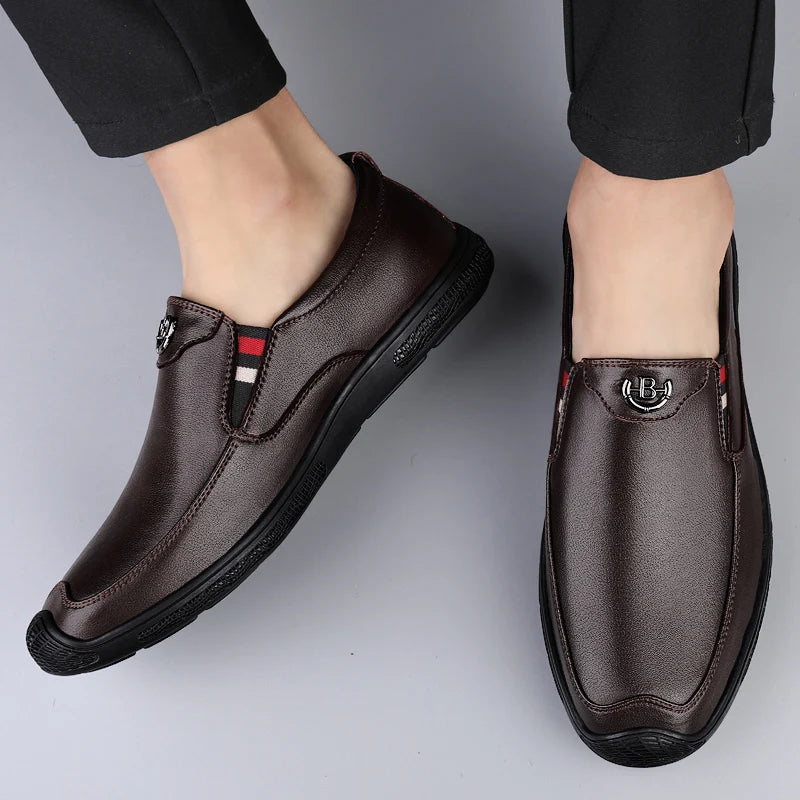 Luxury Brand Leather Loafers Slip on Breathable Comfortable Men Formal Moccasins Driving Shoes Men Casual Shoes Mens Dress Shoes