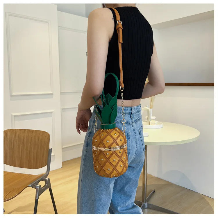 Women Bag 2023 Fashion Cute Pineapple Design Shoulder Bag Originality Design Ladys Crossbody Bag Metal Chain Handbag