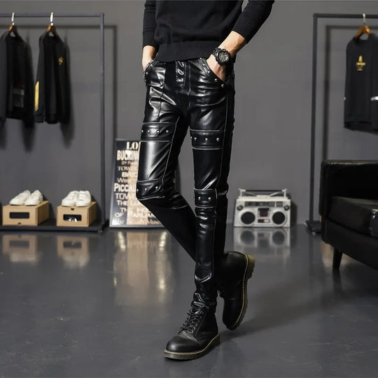 2024 New Winter Spring Mens Skinny Biker Leather Pants Fashion Faux Leather Motorcycle Trousers for Male Trouser Stage Club Wear