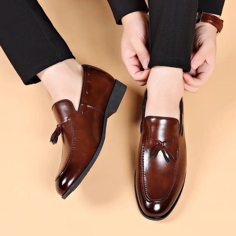 Mens Dress Shoes Designer 2024 New Business Shoes Slip on Men Leather Shoes Pointed Toe Business Casual Man Zapatos Para Hombres